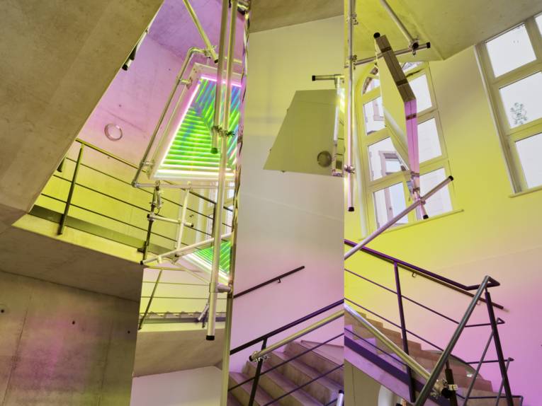 Kunstverein: Stufen zur Kunst von Sebastian Kuhn